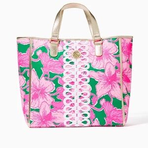 Lilly Pulitzer Tote- Kelly Green Hibis Kiss
BNWT